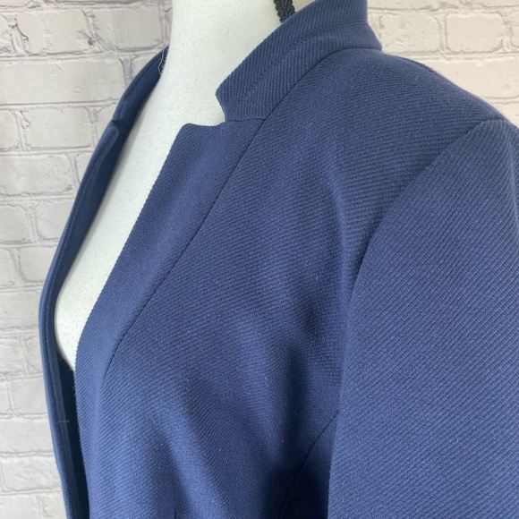 Talbots Navy Blazer size 16P - Picture 12 of 14